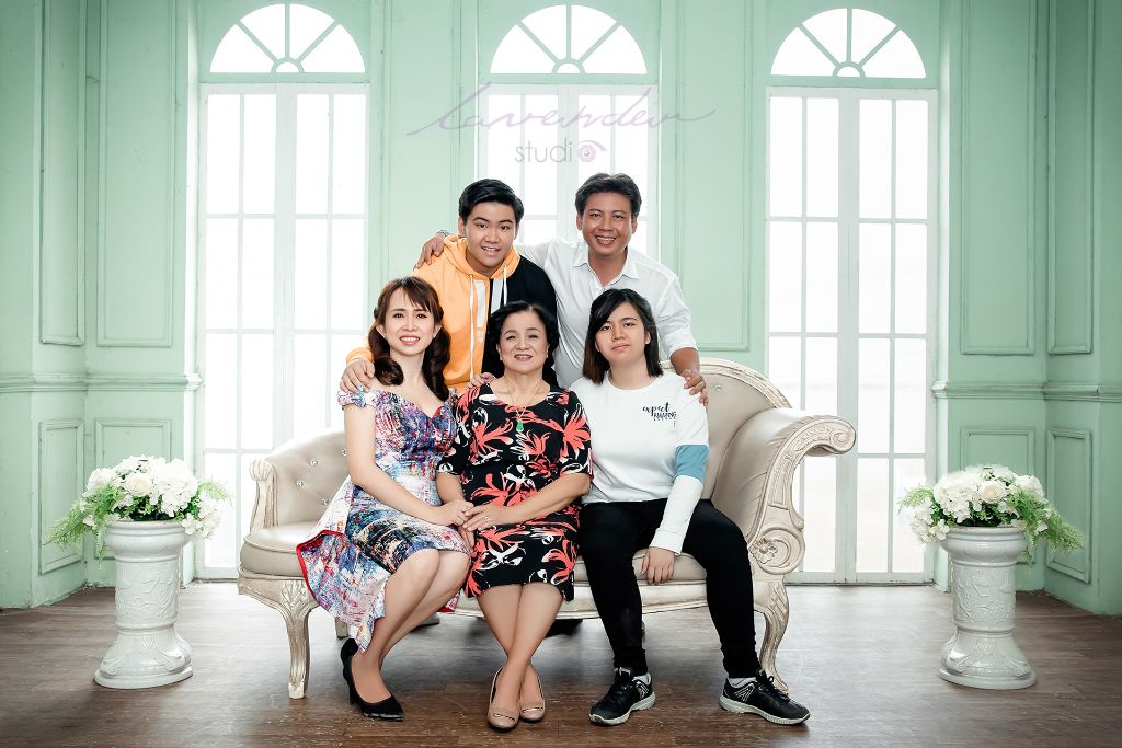 Giá chụp hình gia đình tại Lavender Studio CN TPHCM 