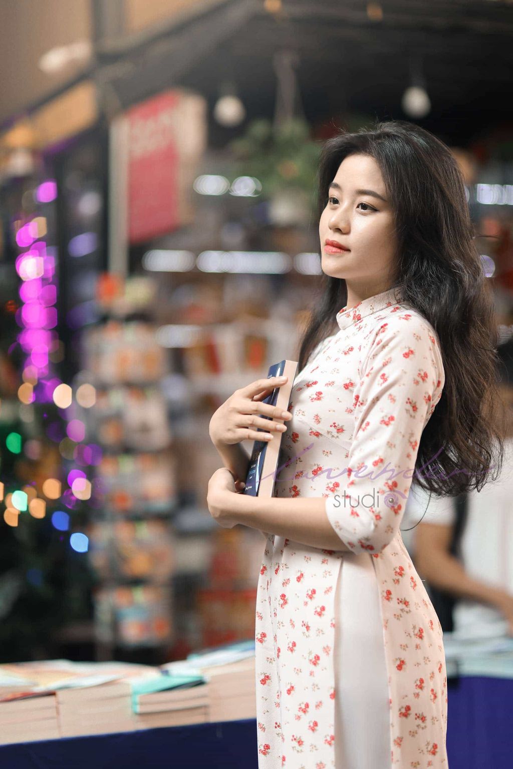 Chụp ảnh ngoại cảnh áo dài Tết ở Hà Nội ở đâu đẹp nhất