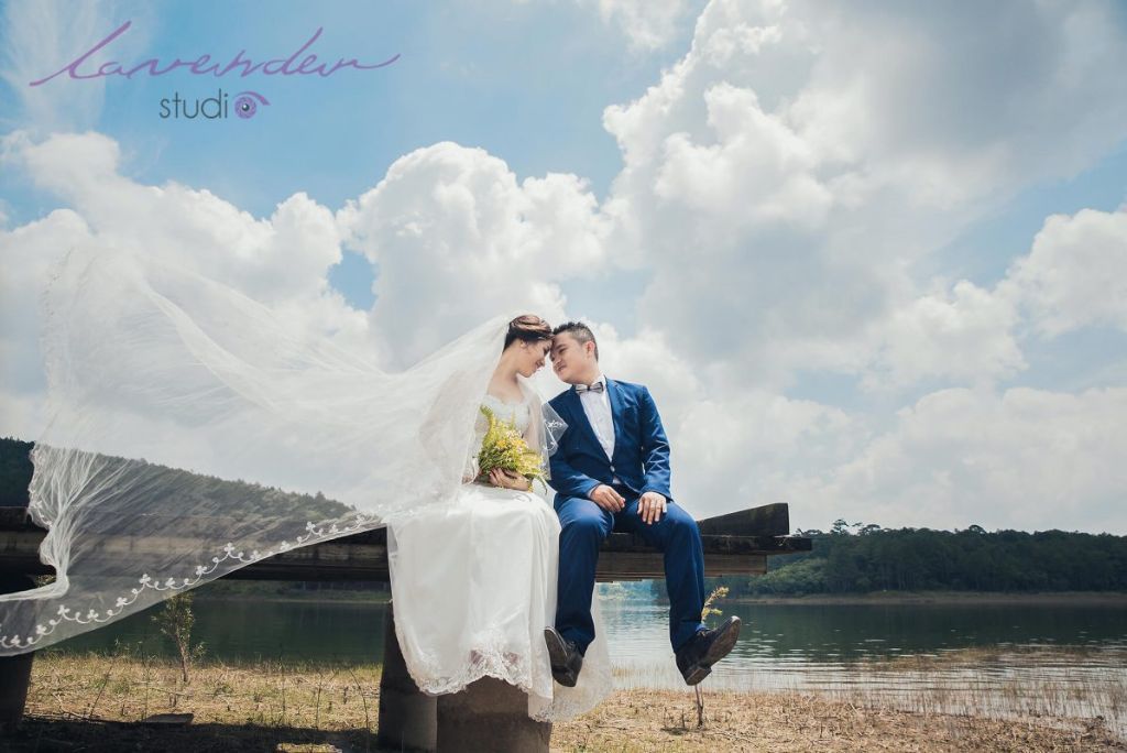 Chụp ảnh kỷ niệm ngày cưới ở Đà Nẵng được xem là cột mốc đáng nhớ từ khi hai người về chung một nhà